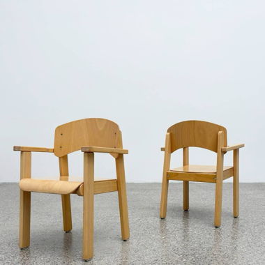 2 Charmante Kinderstühle aus Holz  