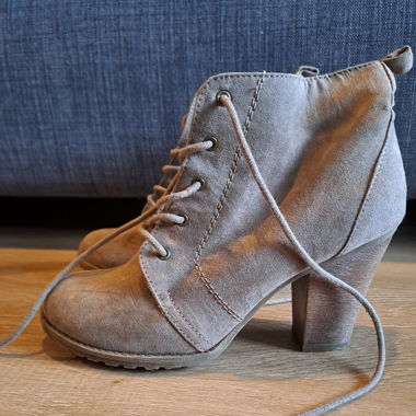 Stiefeletten taupe