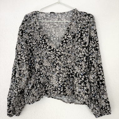 Blouse portefeuille à imprimé floral