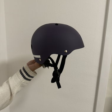 LILA BMX HELMET /SIZE: XS/ S