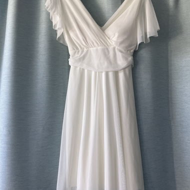 Robe blanche en tulle