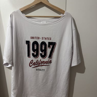 T-shirt oversize bianca 1997