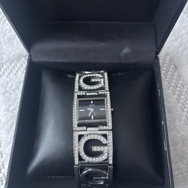 Guess Y2K Fashion Piece