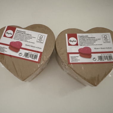 Scatole in cartapesta a forma di cuore