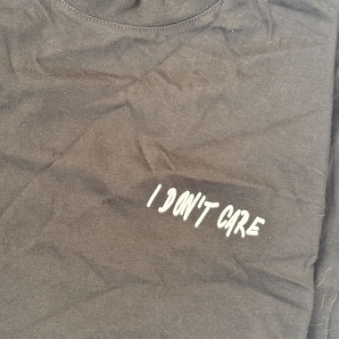 Schwarzes Statement-T-Shirt M