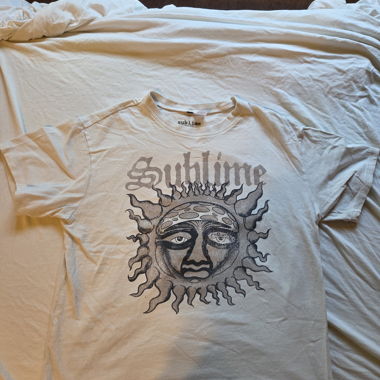 T-shirt grafico