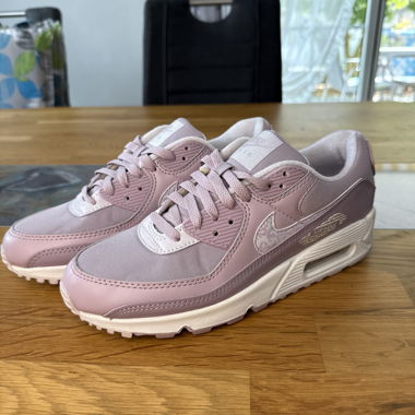 Nike Air Max Sneakers