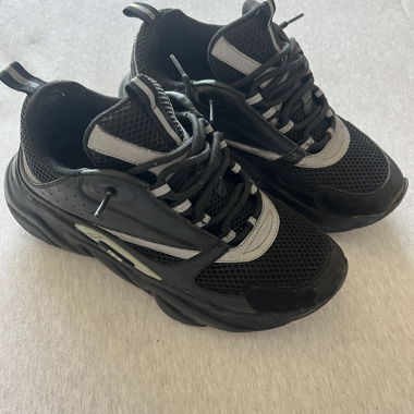 Dior B22 black
