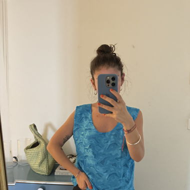 Beautiful Vintage 90s Top in Blue