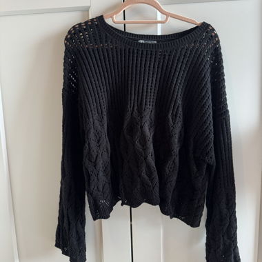 Maglione in maglia traforata nera