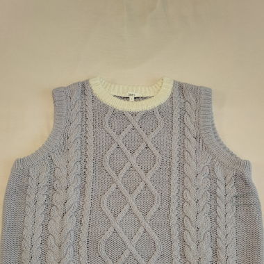 Purple knitted vest