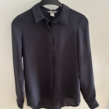 Elegant blouse in silk-look