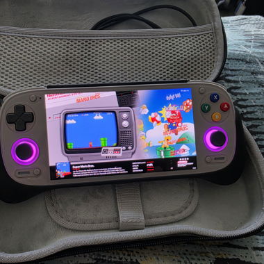 Retroid Pocket 5 avec poche