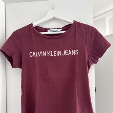T-shirt Calvin Klein bordeaux
