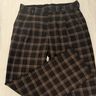 Pantaloni a quadri marroni e beige