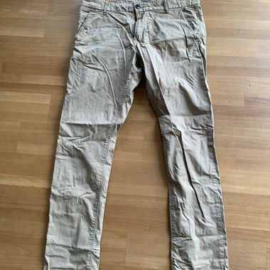 Pantalon chino beige