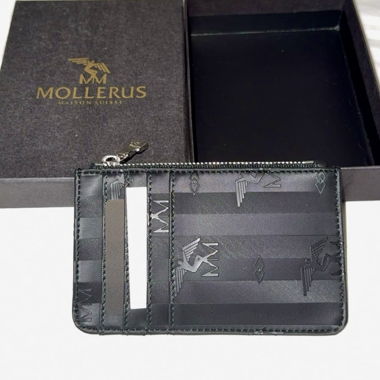 Mollerus Card Holder