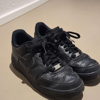 Nike Air Force 1 Black Size 41 EU