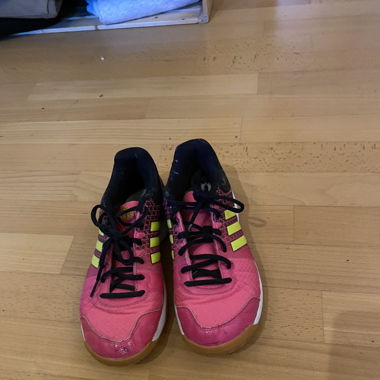 Adidas Sneakers
