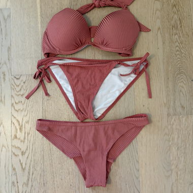 Bikini mit 2 verschiedenen Hosen