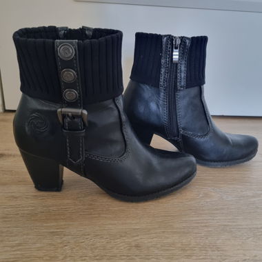 Black heeled ankle boots