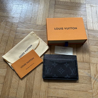 LV Cardholder