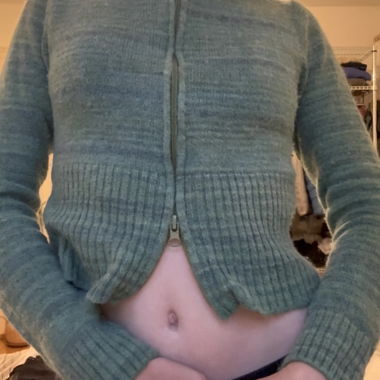 Grune Strickjacke mit Reissverschluss