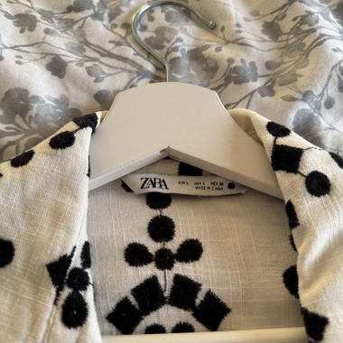 ZARA gemusterte Bluse
