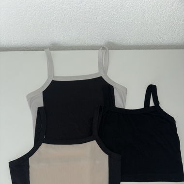 3 Tops à Bretelles