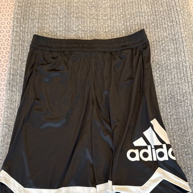 Short adidas