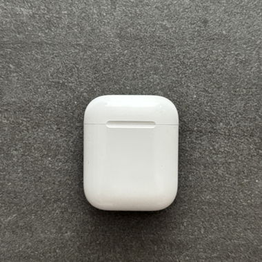 Apple AirPods with Charging Case