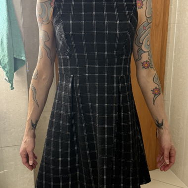 Robe noir carrolée