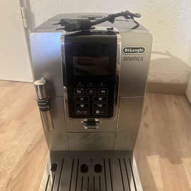Macchina da caffè DeLonghi DINAMICA