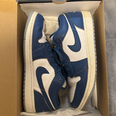 Nike Air Jordan 1 Low SE