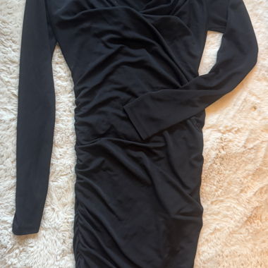 Robe noire Zara