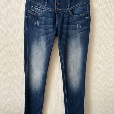 Jean délavé vintage Y2K (Salsa)