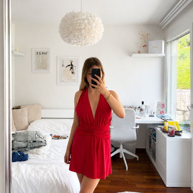 Robe rouge dos nu