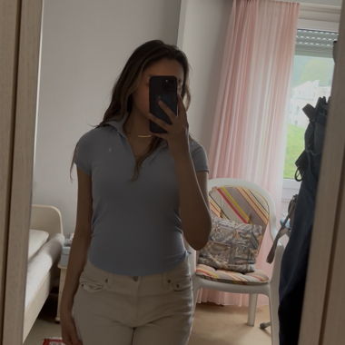 Polo bleu clair