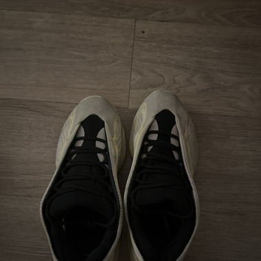 Scarpe Yeezy 700 V3