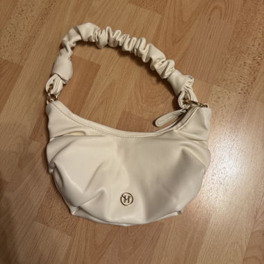 Victoria Hyde bag