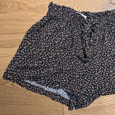 Sommer Shorts mit Blumenmuster