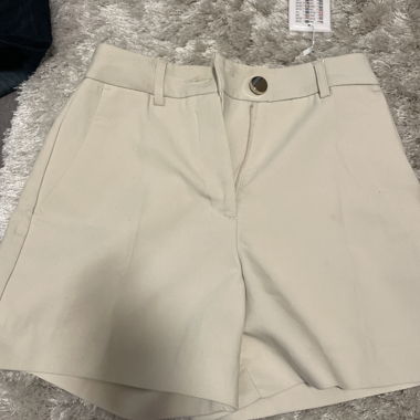 Pantaloncini corti beige