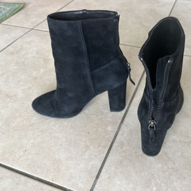 Bottines daim noire 