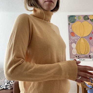 100% Cashmere Turtleneck Uniqlo
