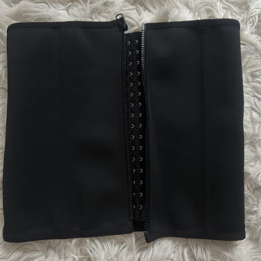 Corsetto nero stringi-taille