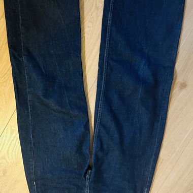 Jeans BERSHKA wide-leg in stile Stockholm