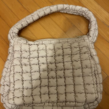 Light bag (like the COS quilted bag)