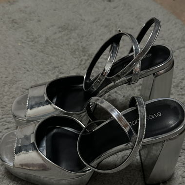 Heels Silver 