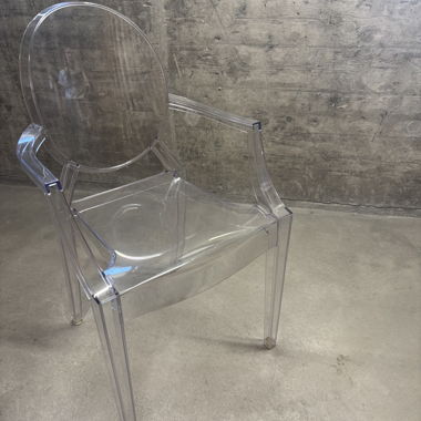 Chaise transparente Kartell