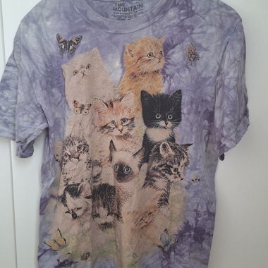 The Mountain Katzen T-Shirt